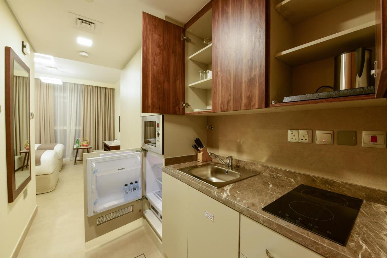 Saray Deluxe Hotel Apartments Abú Dhabí Exteriér fotografie A typical studio apartment