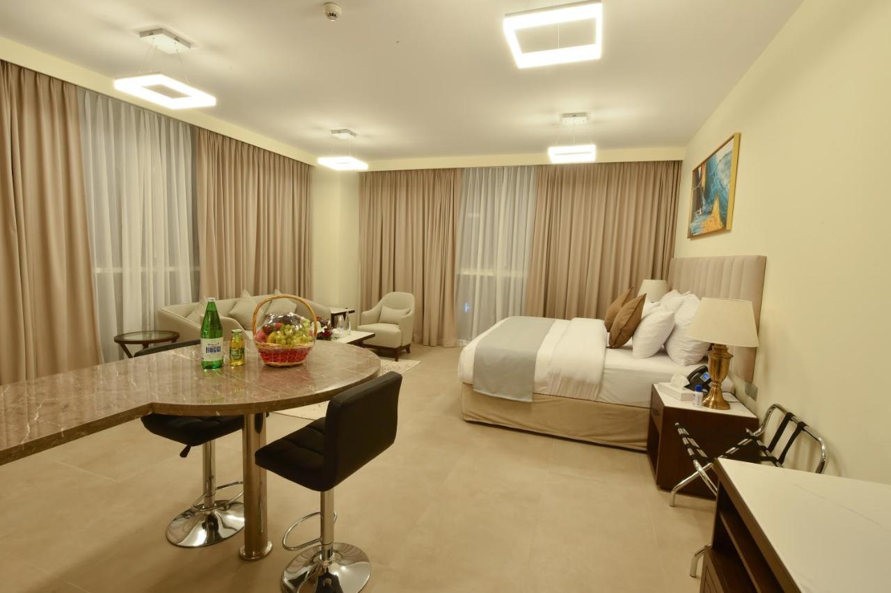 Saray Deluxe Hotel Apartments Abú Dhabí Exteriér fotografie A typical studio apartment