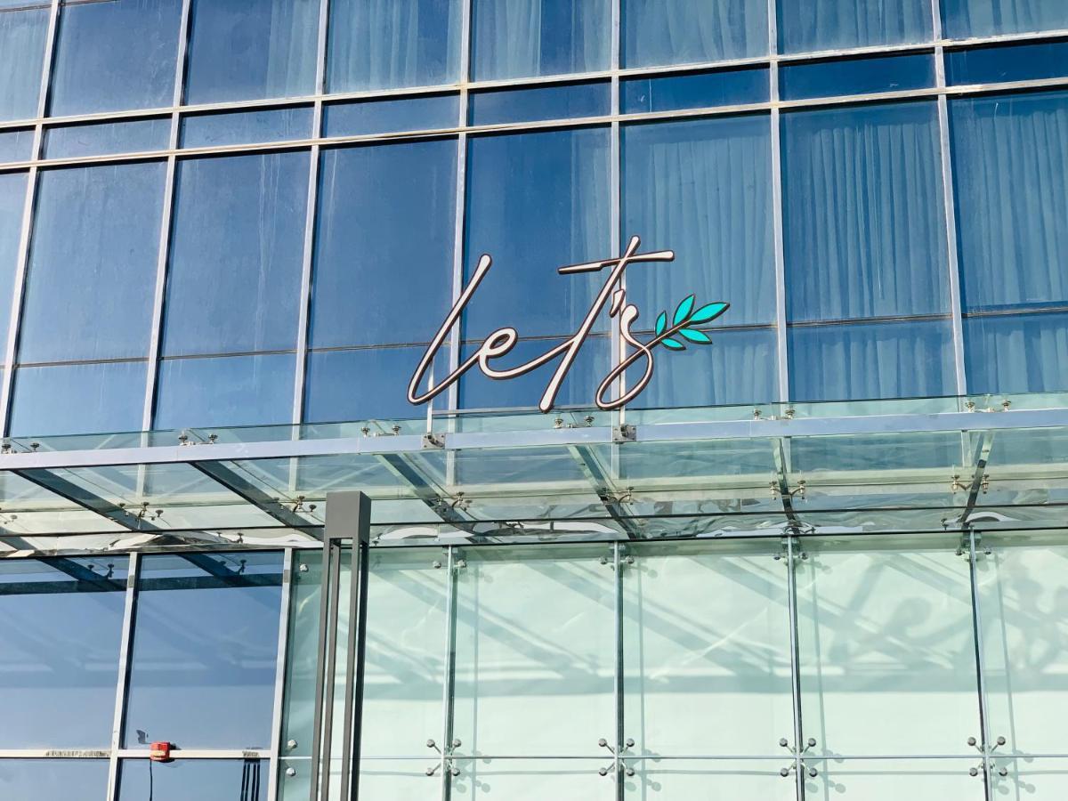 Saray Deluxe Hotel Apartments Abú Dhabí Exteriér fotografie Le Toit